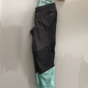 Cropped capris Workout leggings!